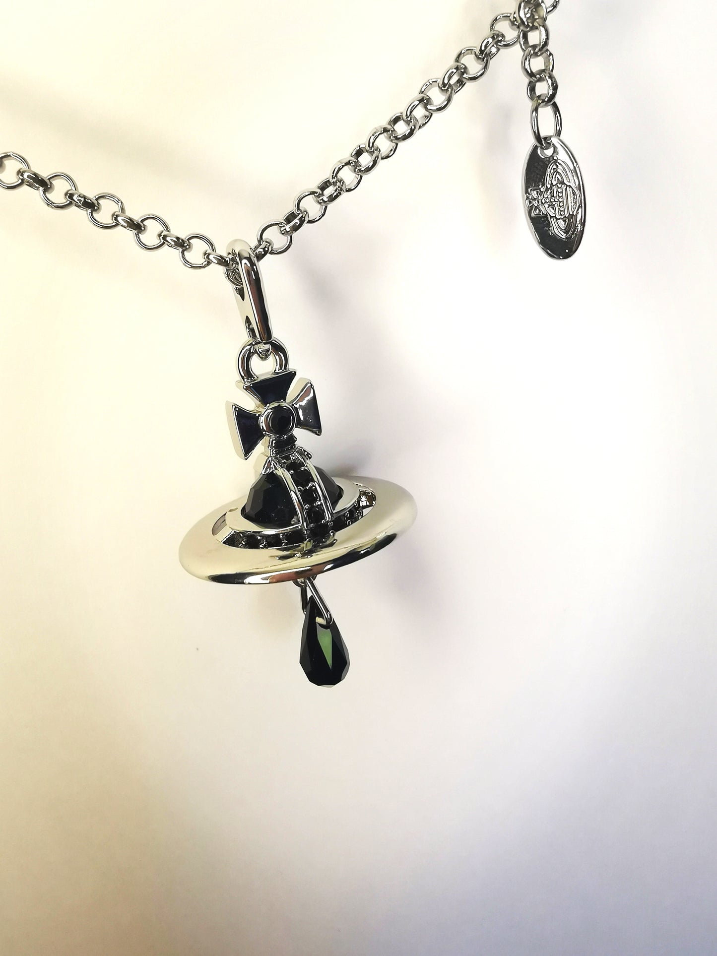 vivienne westwood saturn orb pendant necklace