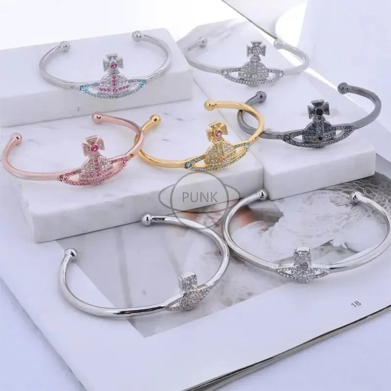 Vivienne  Westwood Color Kika Flash Large Planet Bracelet Insversatile Classic Star Design Alloy Material For Women