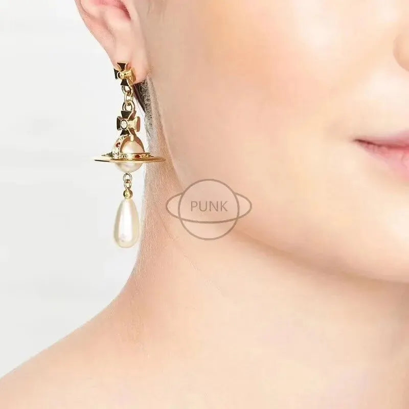 Vivienne Westwwod Luxury Pearl Hoop Earrings 3D Star Perl Earrings Women's Earring Anti-allergy Perl Jewelry