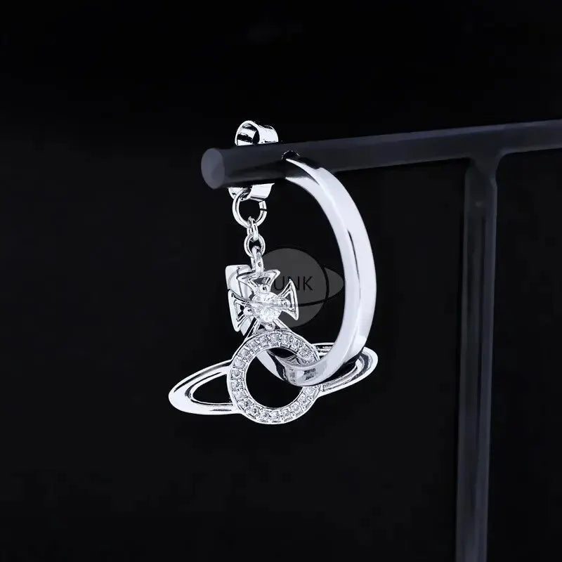 vivienne westwood saturn orb Starry Sky Lovers Western Space Poster Ring Sparkling Crystals High-end Feel Hoop Earrings Trendy Accessory